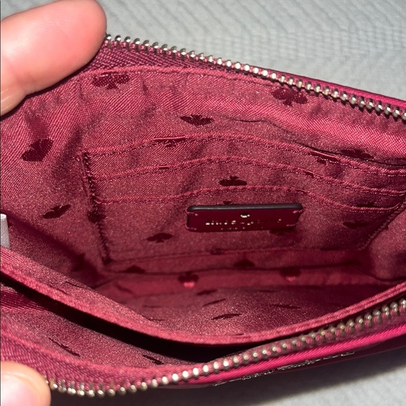 Kate Spade Chelsea The Little Better Nylon Medium Wristlet Pouch Cranberry NWOT - Picture 8 of 10